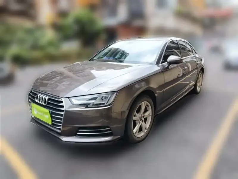 Audi A4L, 2018 — фото 1