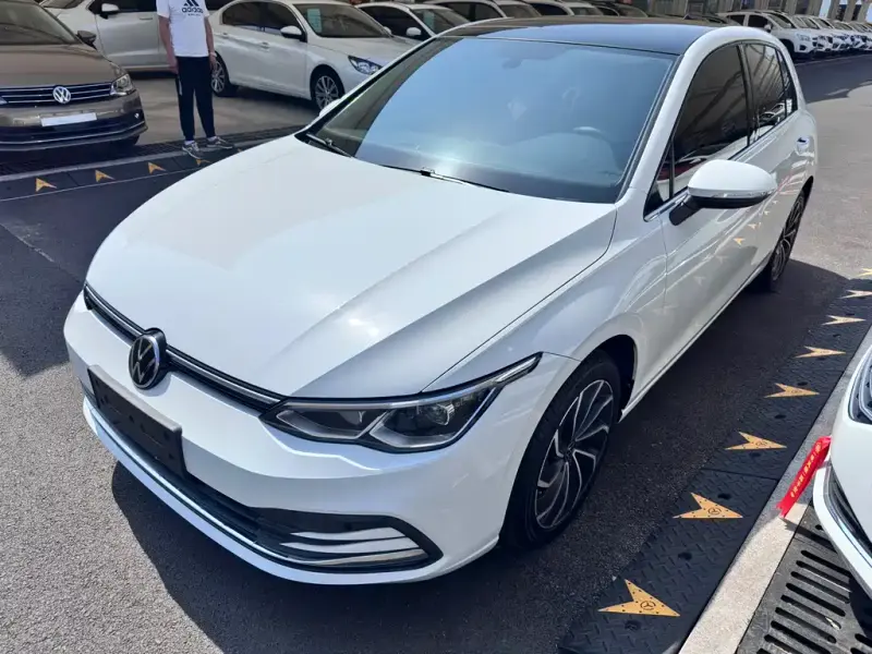 Volkswagen Golf, 2021