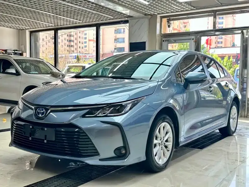Toyota Corolla, 2023 — фото 1