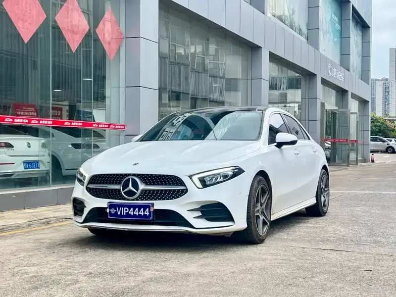 Mercedes-Benz A-Class, 2022 — фото 1