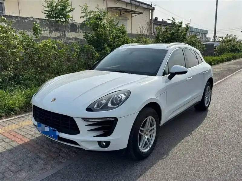 Porsche Macan, 2016