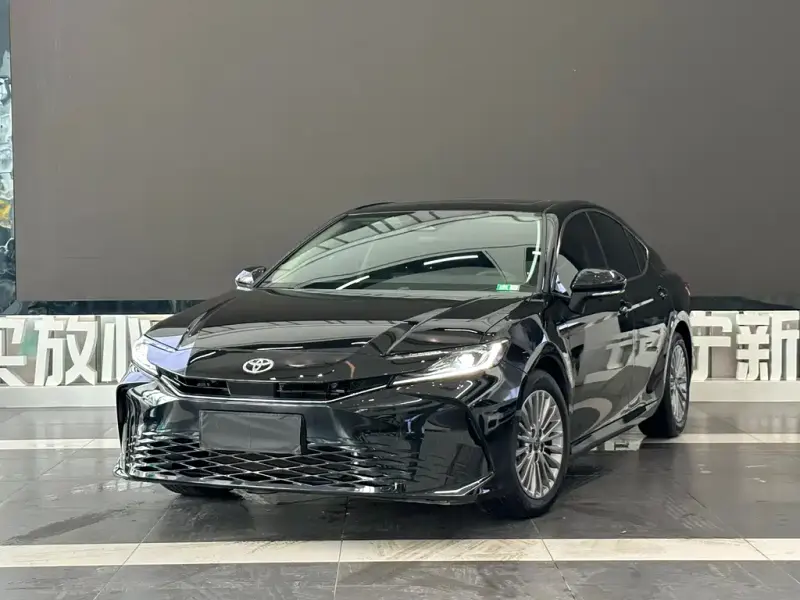 Toyota Camry, 2025