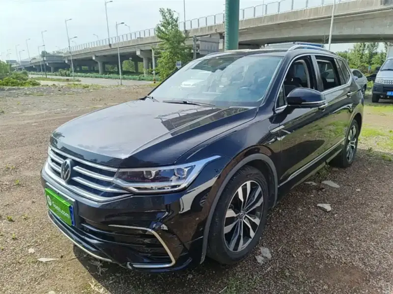 Volkswagen Tiguan L, 2022