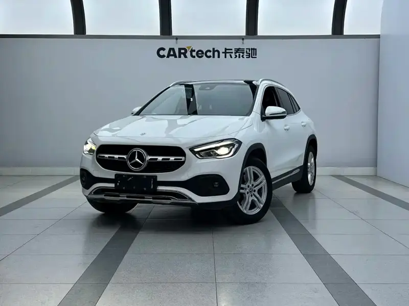 Mercedes-Benz GLA, 2022