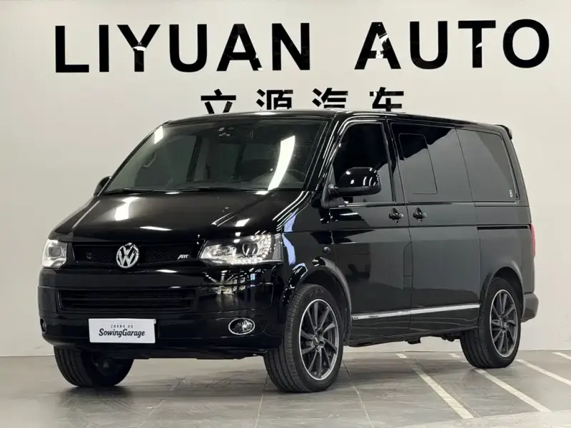 Volkswagen Multivan, 2015 — фото 1