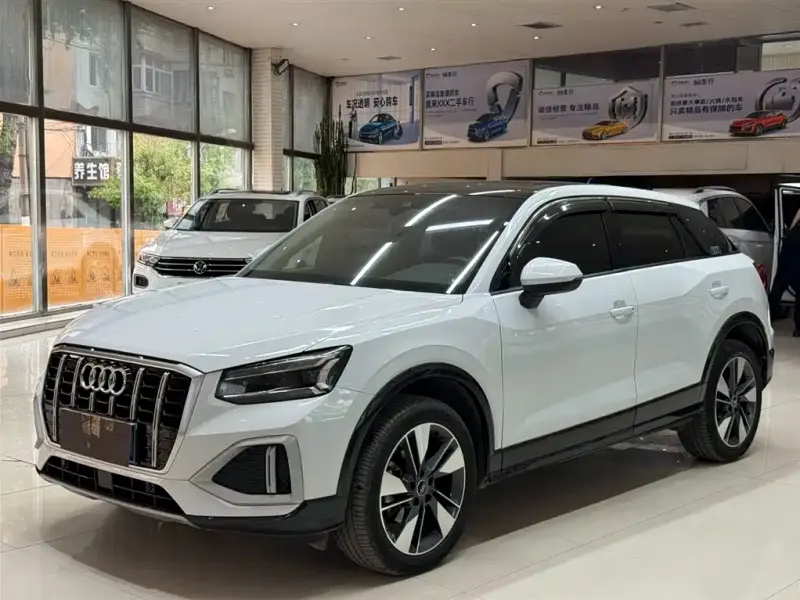 Audi Q2L, 2022 — фото 1