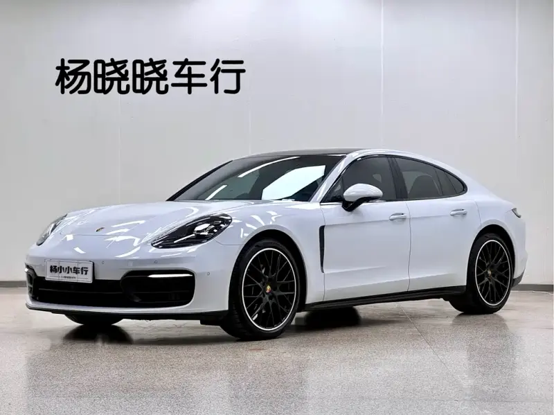 Porsche Panamera, 2023