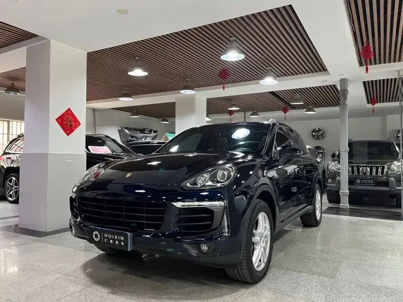 Porsche Cayenne, 2015