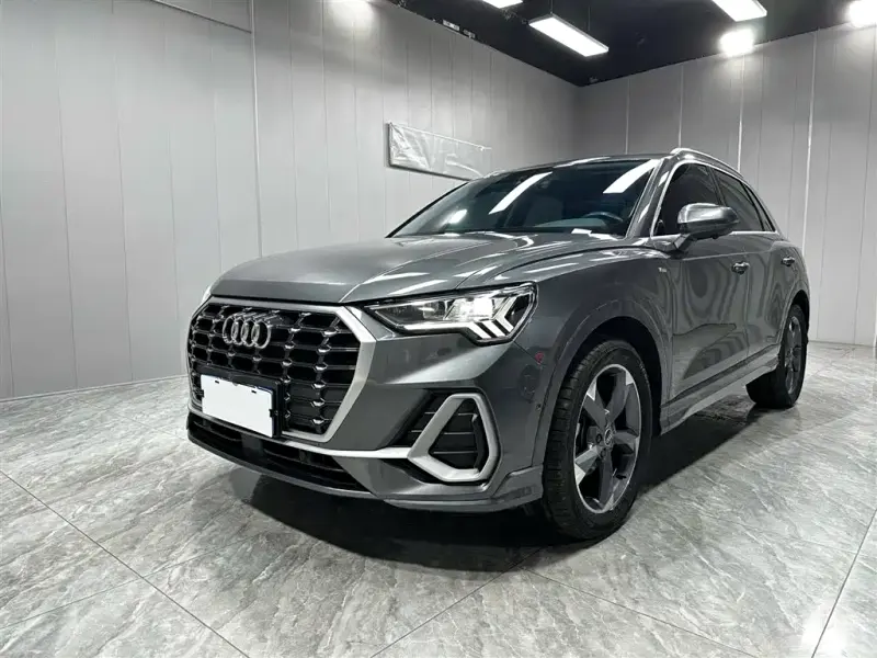 Audi Q3, 2022