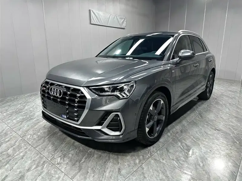 Audi Q3, 2022