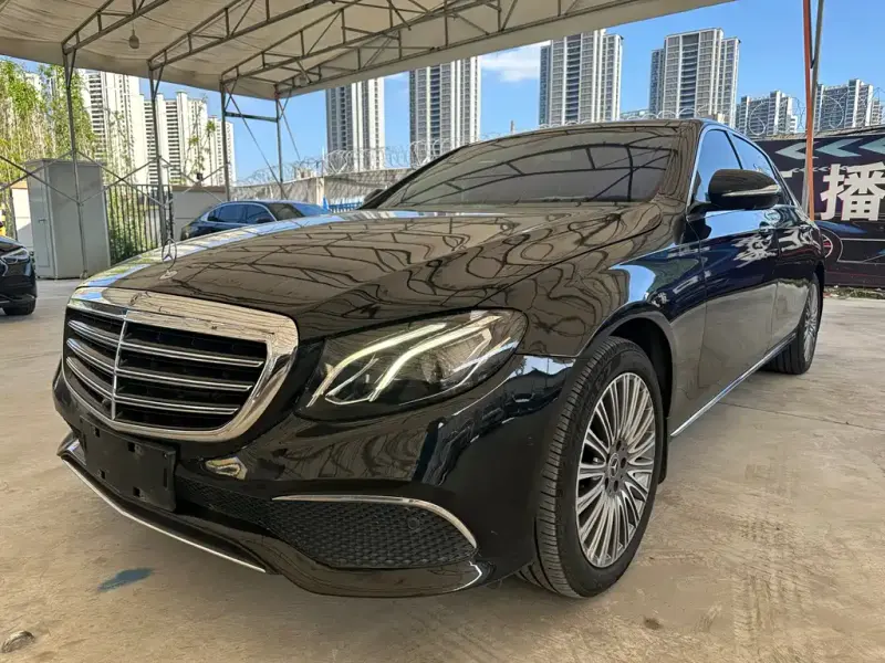 Mercedes-Benz E-Class, 2020 — фото 1