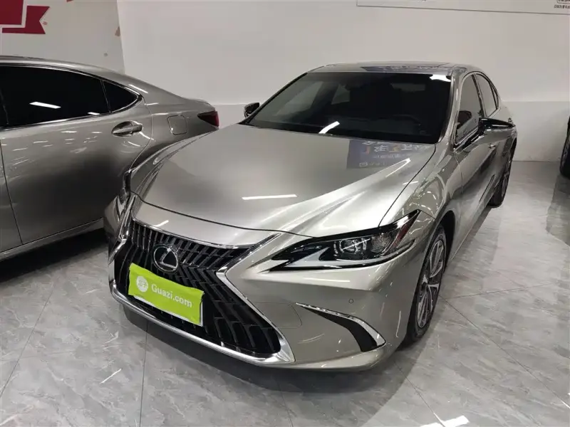 Lexus ES, 2024 — фото 1