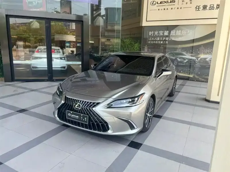 Lexus ES, 2023 — фото 1