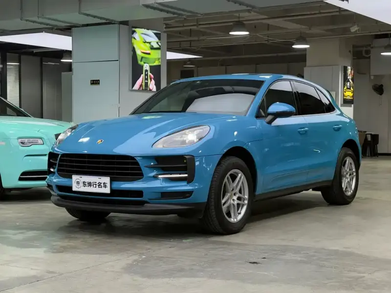 Porsche Macan, 2021