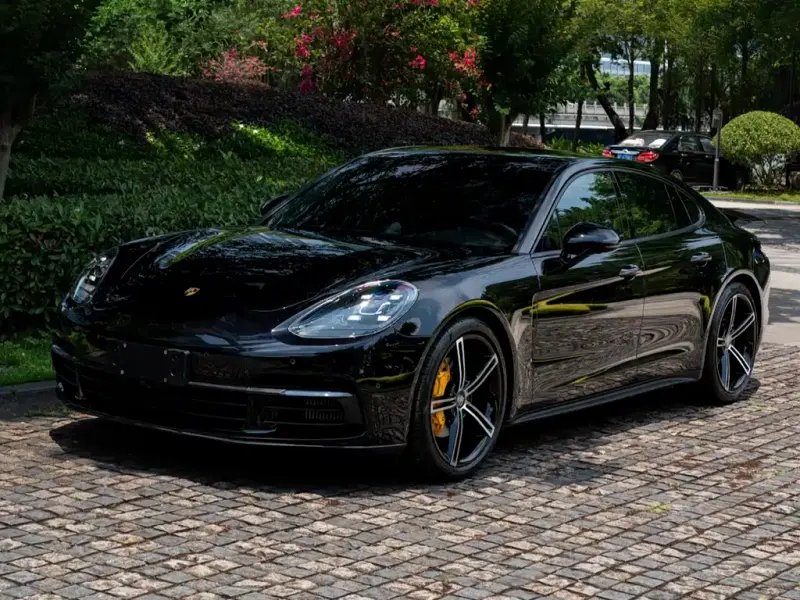 Porsche Panamera, 2019