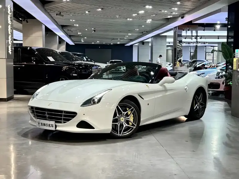 Ferrari California T, 2015