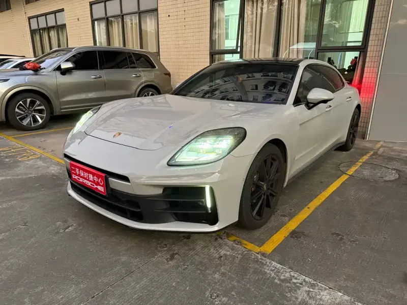 Porsche Panamera, 2024