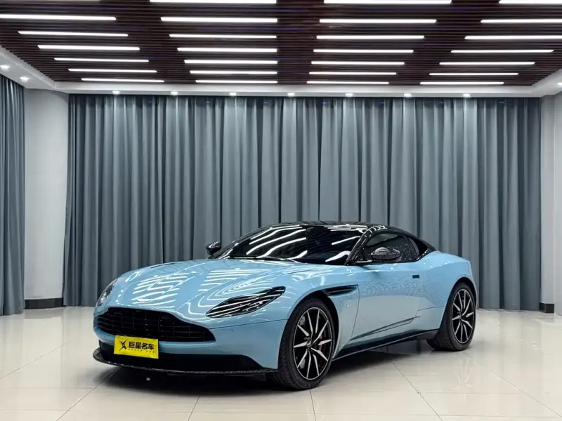 Aston Martin DB11, 2018