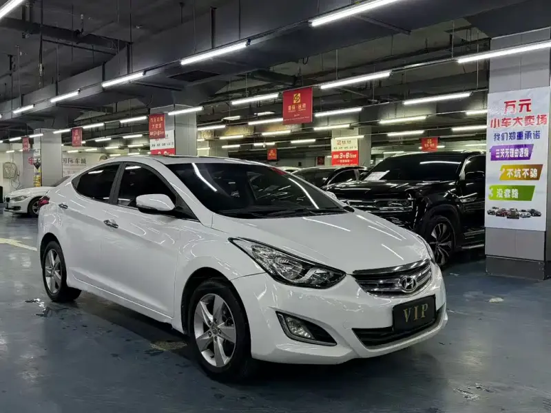 Hyundai Elantra Langdong, 2013