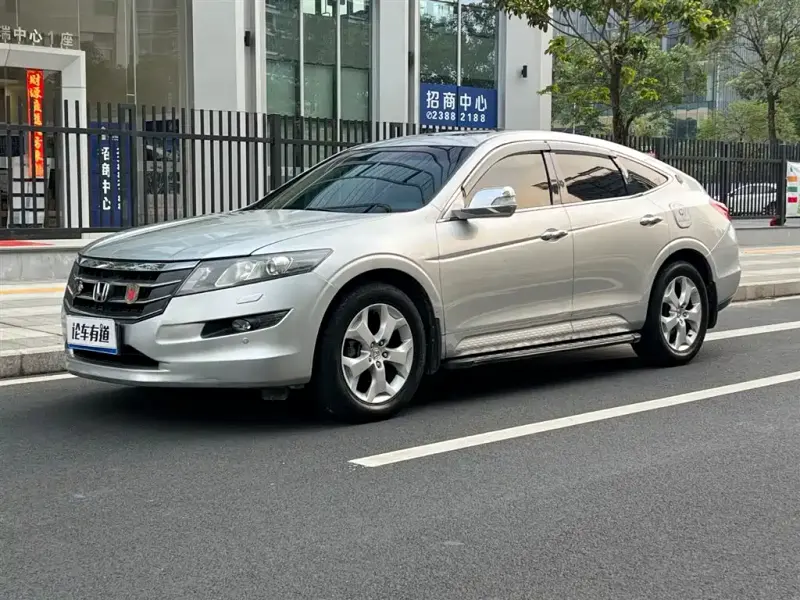 Honda Crosstour, 2012 — фото 1