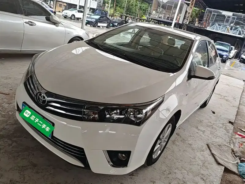 Toyota Corolla, 2015 — фото 1