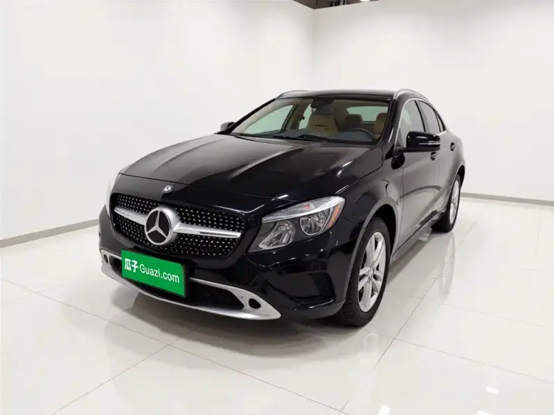 Mercedes-Benz GLA, 2016