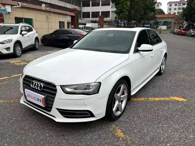 Audi A4L, 2014 — фото 1