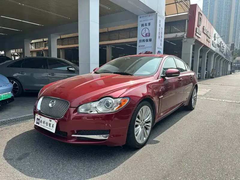 Jaguar XF, 2011