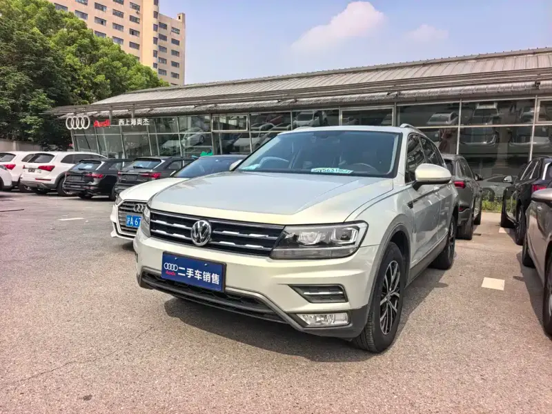 Volkswagen Tiguan L, 2018