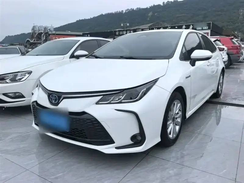 Toyota Corolla, 2023 — фото 1