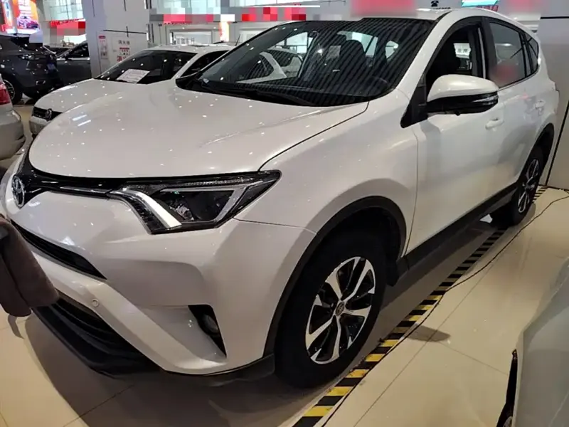 Toyota RAV4, 2019 — фото 1