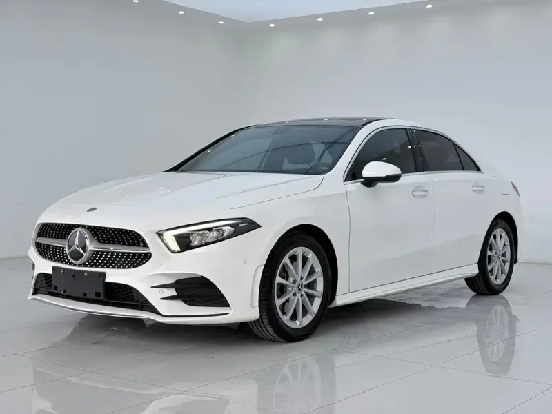 Mercedes-Benz A-Class, 2021 — фото 1