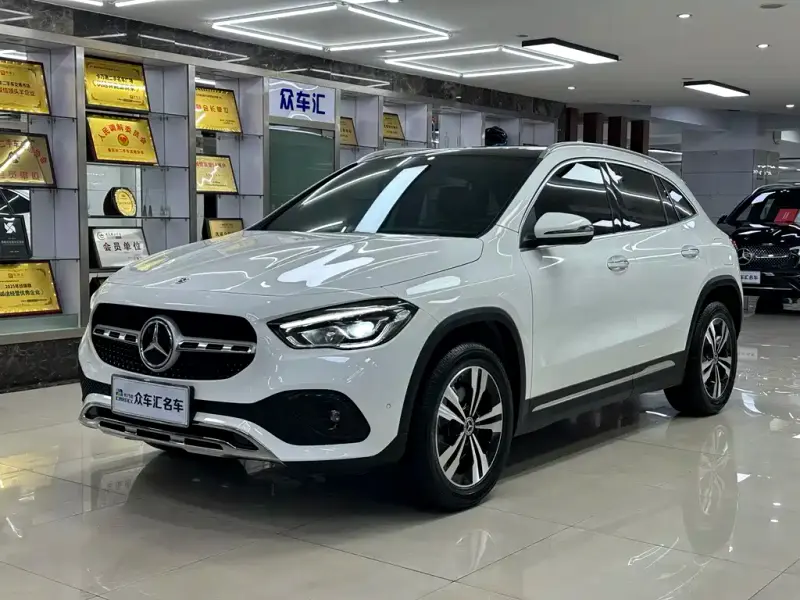 Mercedes-Benz GLA, 2022