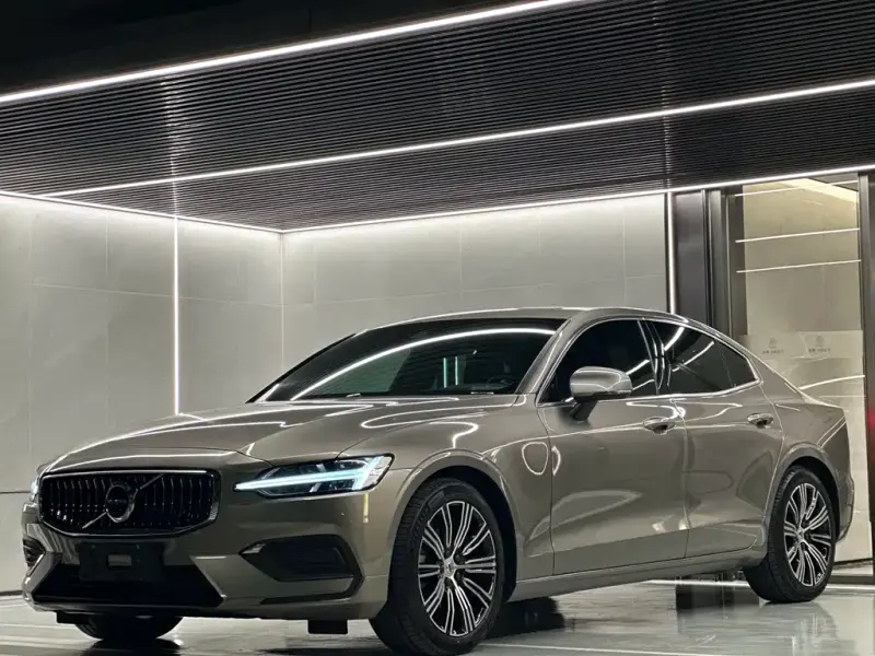 Volvo S60, 2021