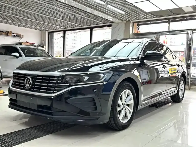 Volkswagen Passat, 2022