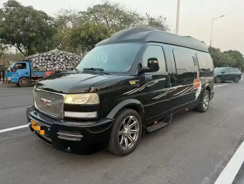 GMC Savana, 2014