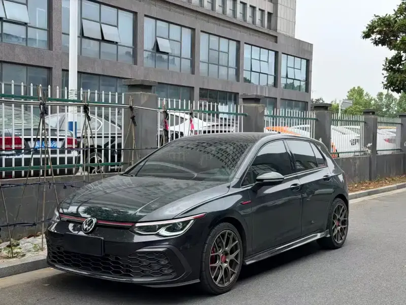 Volkswagen Golf GTI, 2022