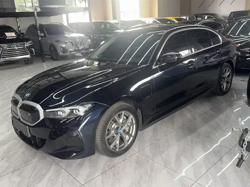 BMW i3, 2023