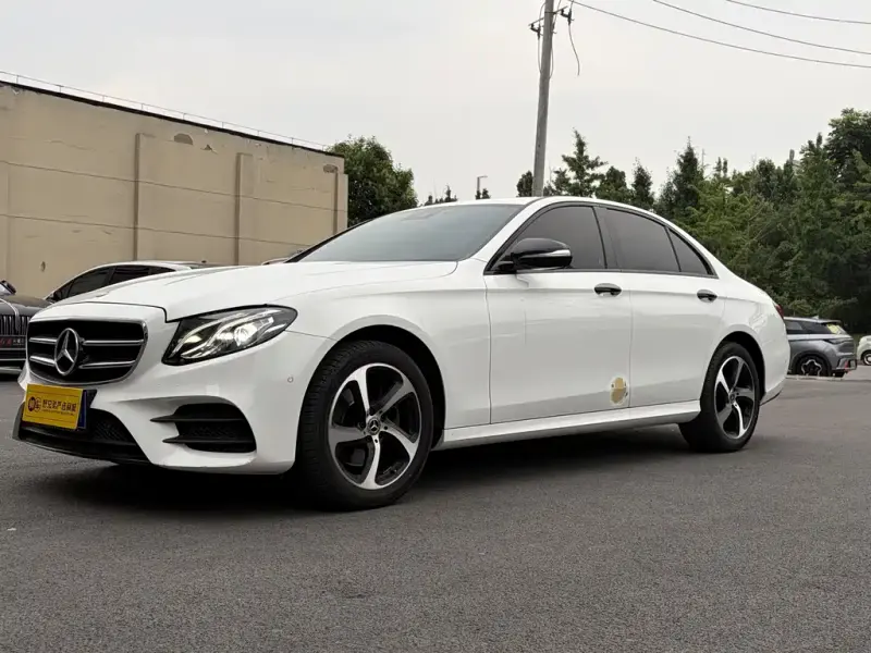 Mercedes-Benz E-Class, 2018 — фото 1
