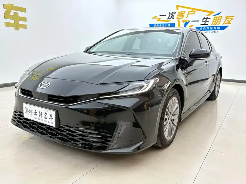 Toyota Camry, 2025