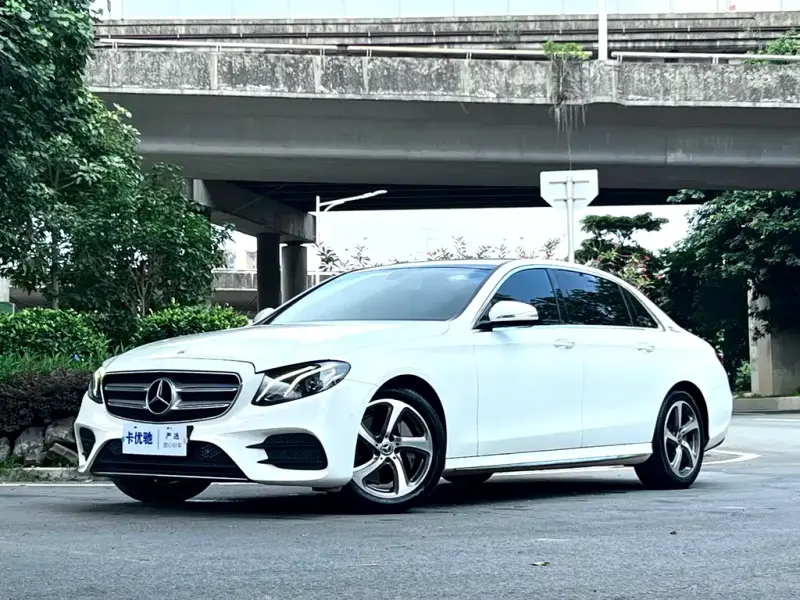 Mercedes-Benz E-Class, 2018 — фото 1
