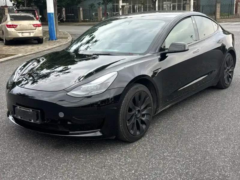 Tesla Model 3, 2023
