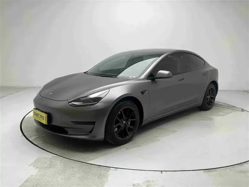 Tesla Model 3, 2021