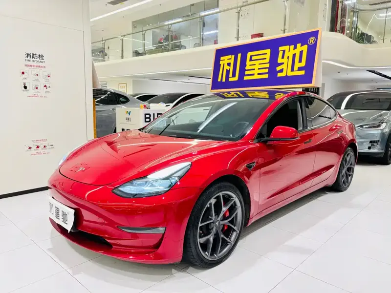 Tesla Model 3, 2022