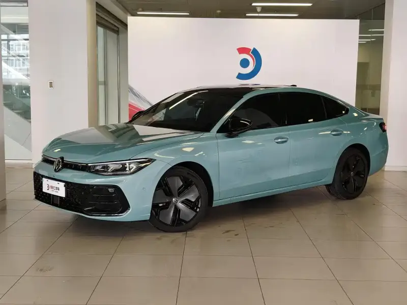 Volkswagen Passat, 2024