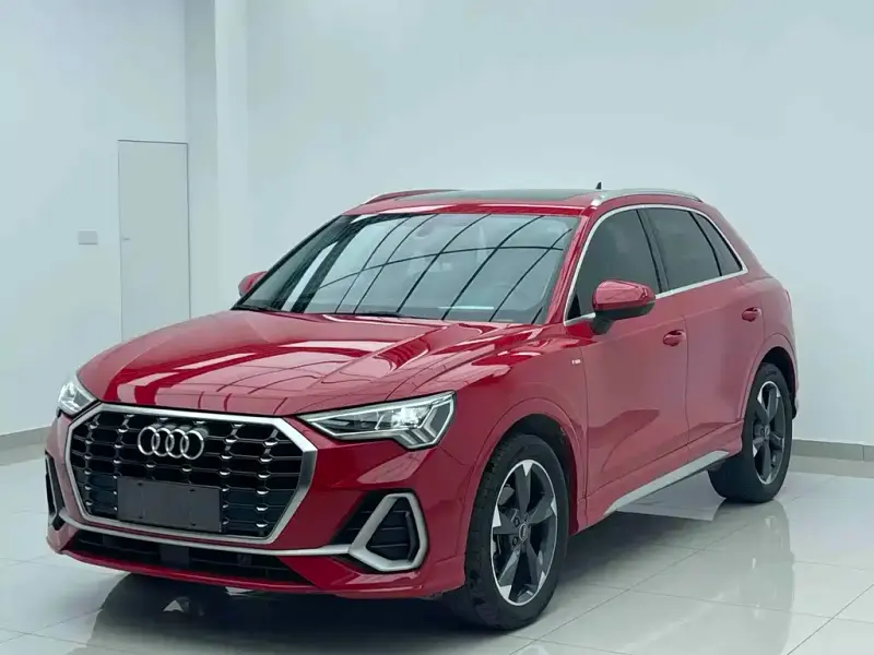 Audi Q3, 2022
