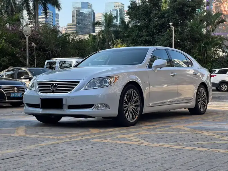 Lexus LS, 2007