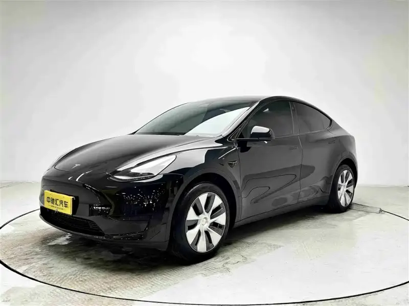 Tesla Model Y, 2023