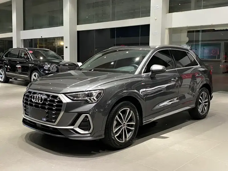 Audi Q3, 2022