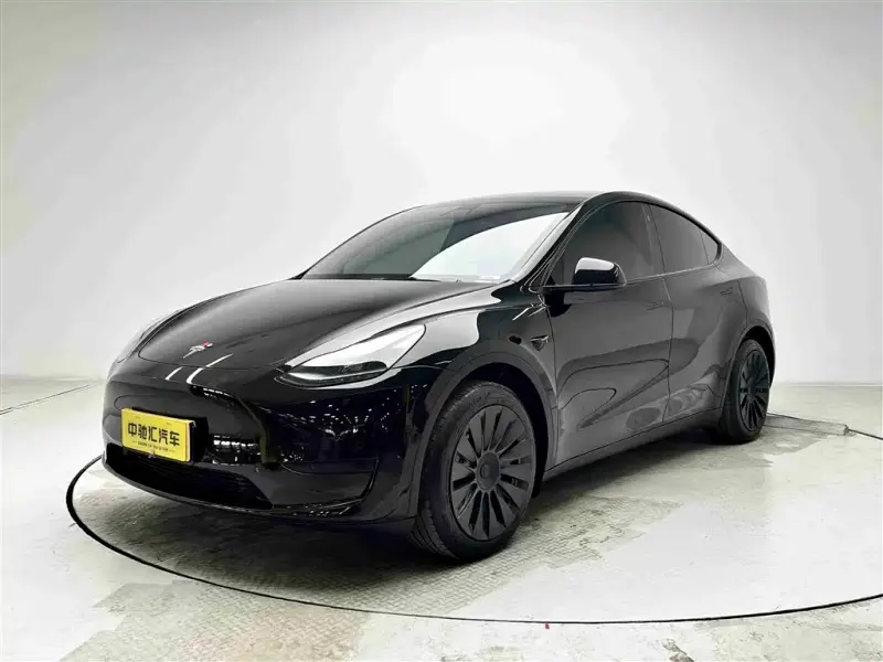 Tesla Model Y, 2023